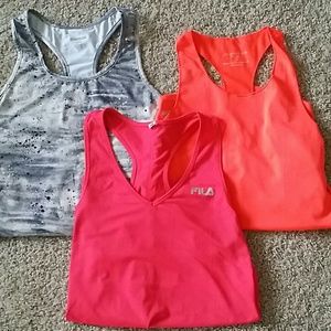 😍BUNDLE😍 3 Name brand tank tops